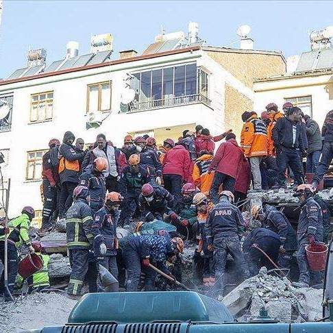 Zemljotres u Turskoj: Poginula 21 osoba, 1.030 povrijeđeno