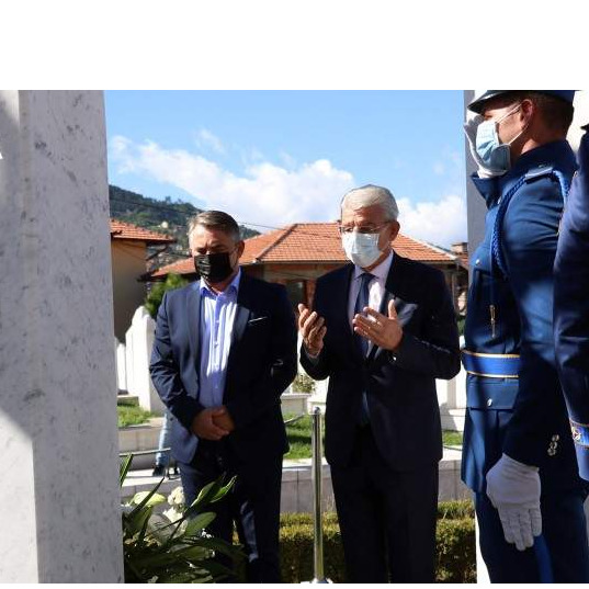 Džaferović i Komšić: Prvi korpus Armije RBiH odbranio Sarajevo, a time i BiH