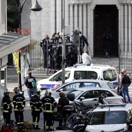 ISLAM PROKLINJE TEROR | Napad nožem u Nici: Tri žrtve, jednoj odrubljena glava