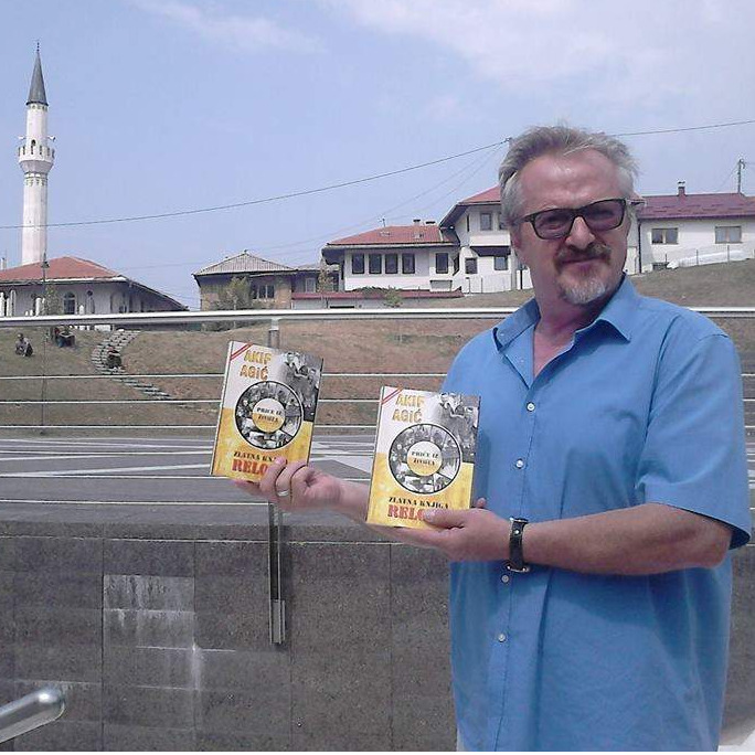 Večeras u Sarajevu promocija knjige legendarnog ratnog reportera Akifa Agića
