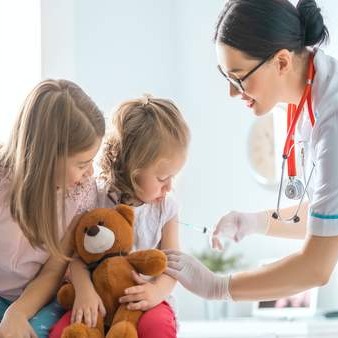 Stručnjaci: Ako se vakcinišemo, završetak epidemije krajem 2021.