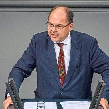 EU Observer: Je li Schmidt nominiran da preduhitri Bidenove poteze u BiH?