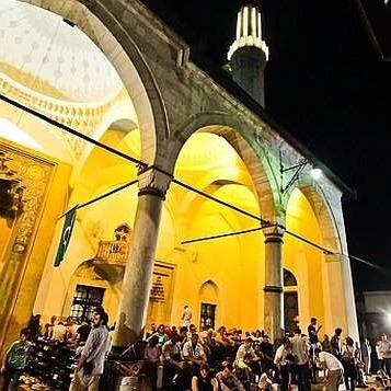 Muslimani večeras obilježavaju Lejletul-Bedr