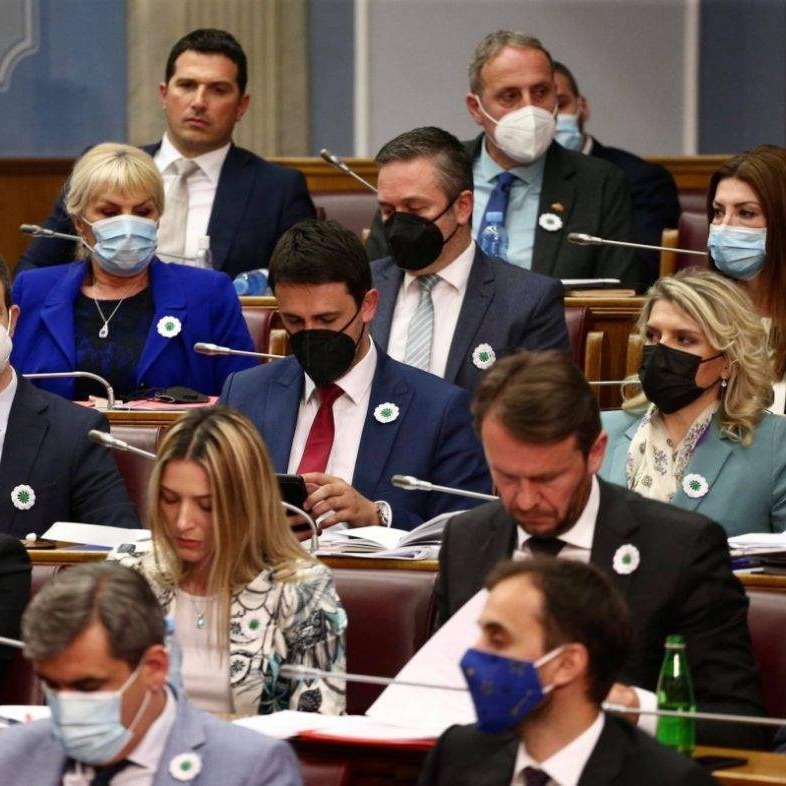 VELIKA POBJEDA | Crnogorski parlament usvojio rezoluciju o Srebrenici i smijenio ministra