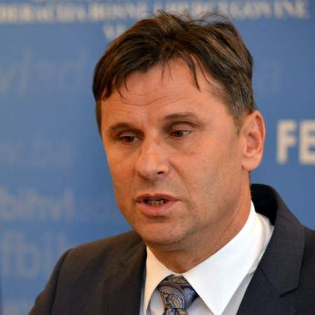 Novalić: Uzet ćemo 200 miliona KM od javnih firmi i graditi brze ceste