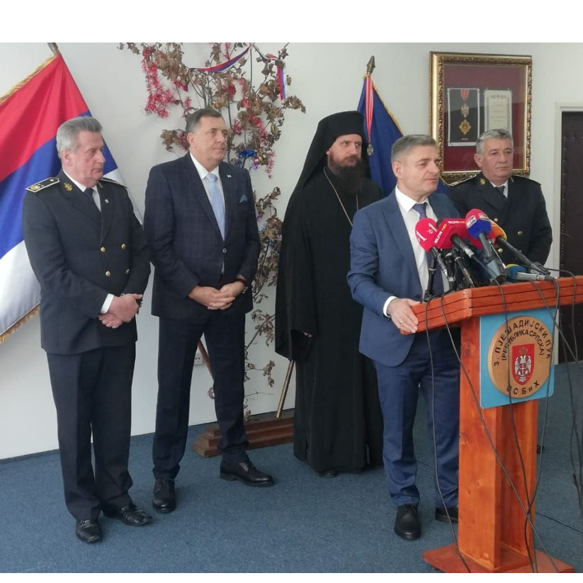 Dodik i Okolić održali tajni sastanak sa srpskim oficirima iz Oružanih snaga BiH