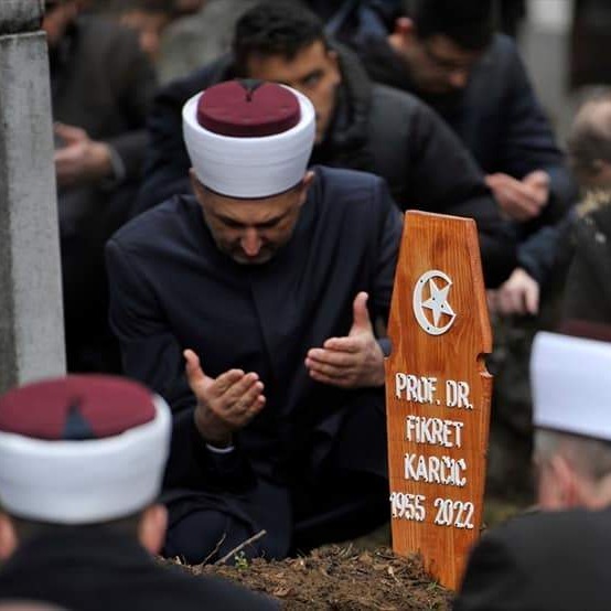 BiH: U Sarajevu klanjana dženaza prof. dr. Fikretu Karčiću