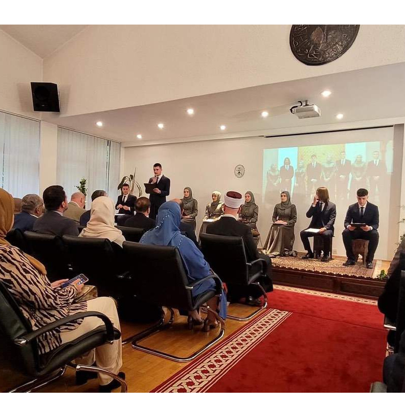 Održana Svečana akademija 12. generacije Islamske gimnazije „Dr. Ahmed Smajlović“ u Zagrebu