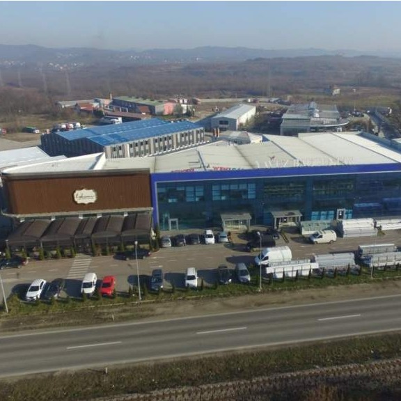 Novi izložbeno prodajni salon kompanije Yavuz (FOTO)