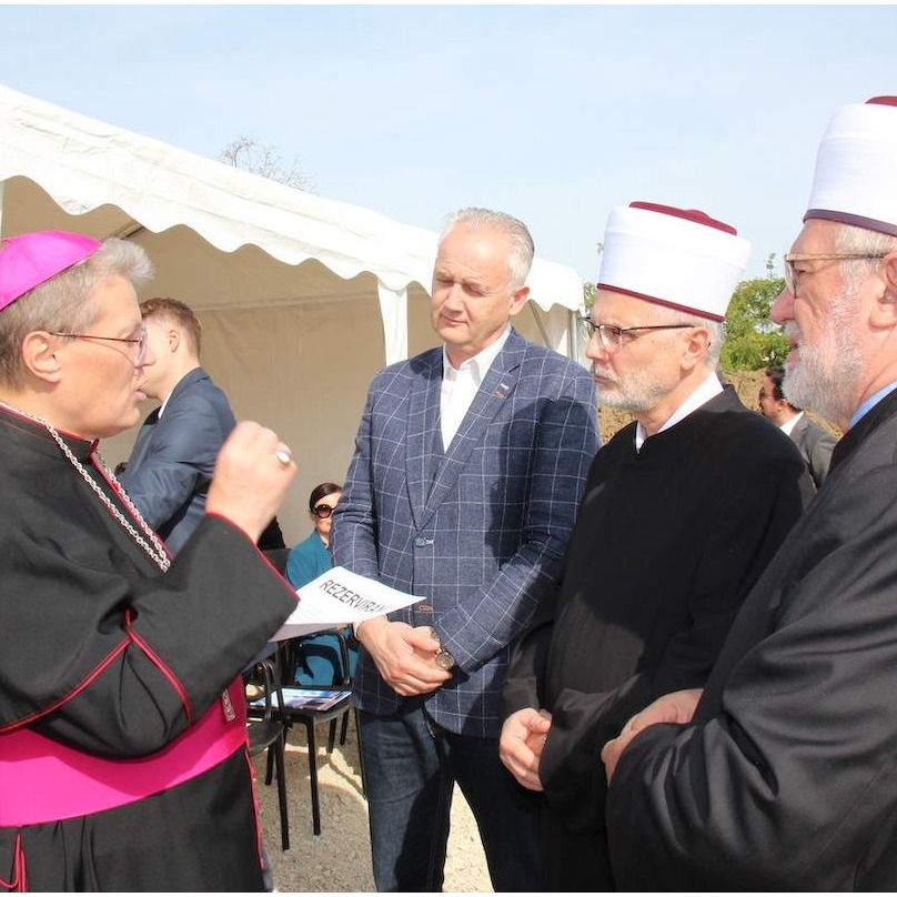 Svečano položen kamen temeljac za Islamski centar u Osijeku, biskup dao podršku muslimanima