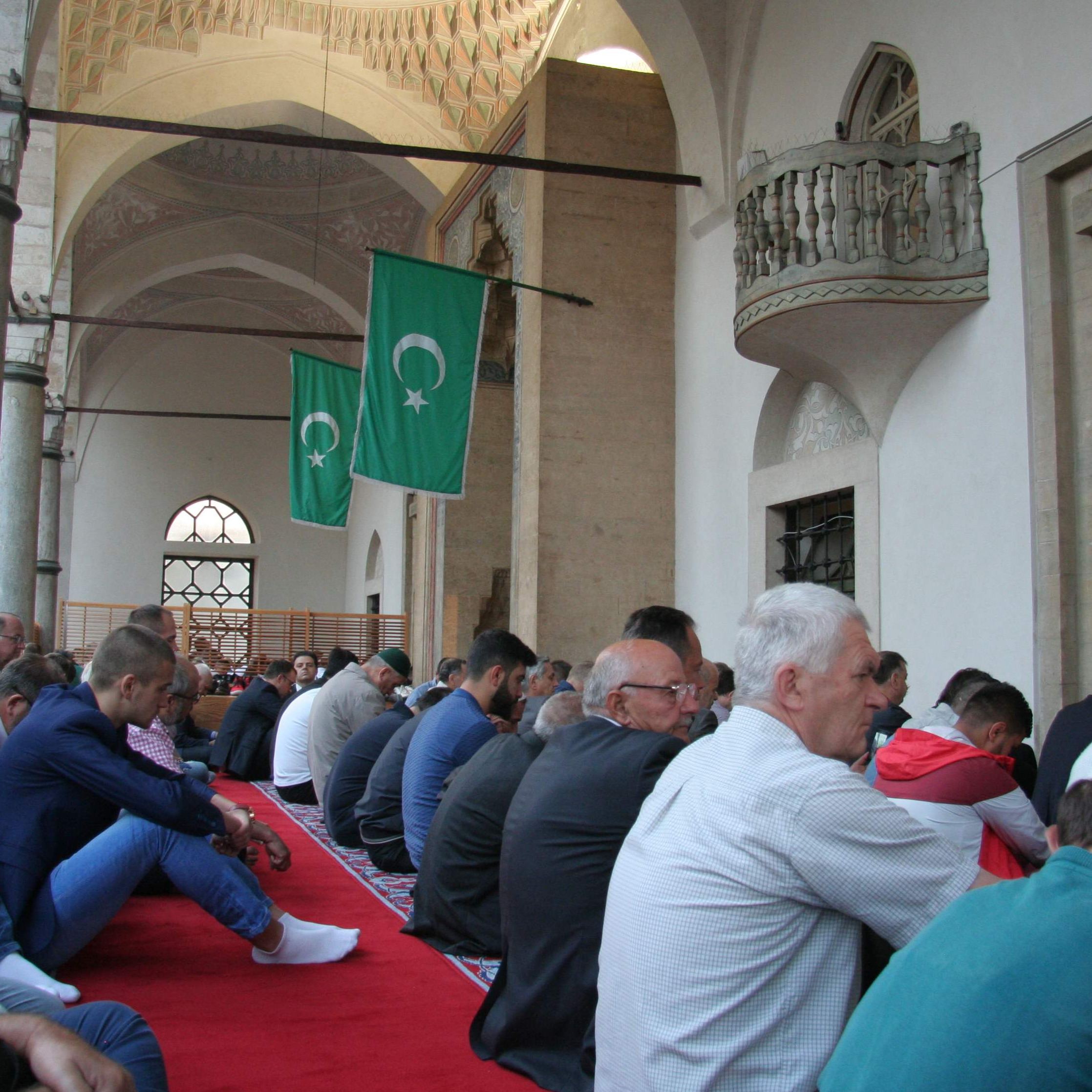 Redakcija INS-a želi vam Bajram šerif mubarek olsun