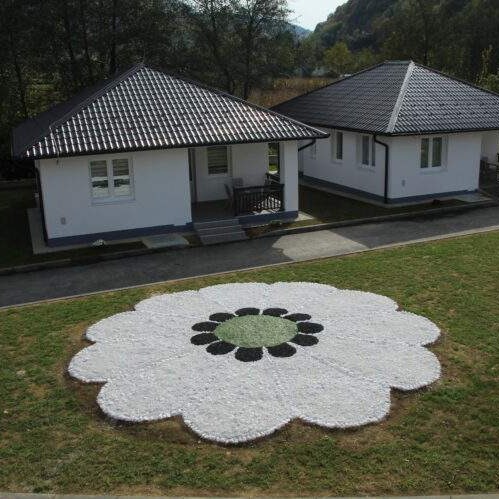 U Potočarima danas otvoren Starački dom za majke Srebrenice