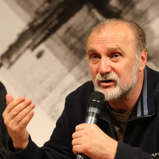 Vahidin Preljević: Razgovarati s Karahasanom