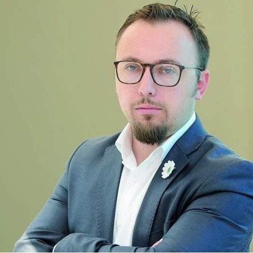 Zašto se dr. Bećirović našao na nišanu opasne propagandne artiljerije iz Beograda?