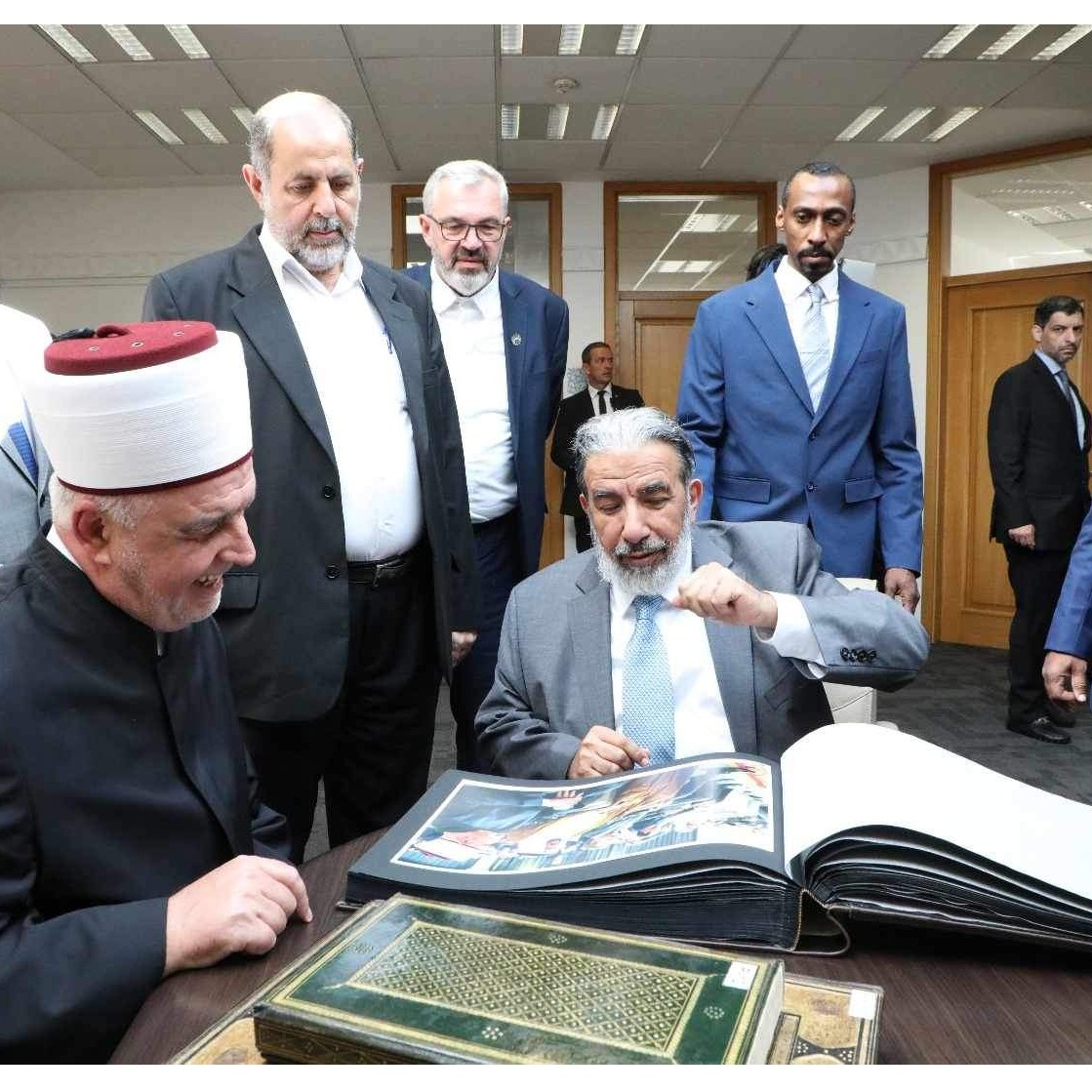 FOTOREPORTAŽA | Ministar Al Ghanim obišao više institucija IZBiH: Srdačni bosansko-katarski susreti
