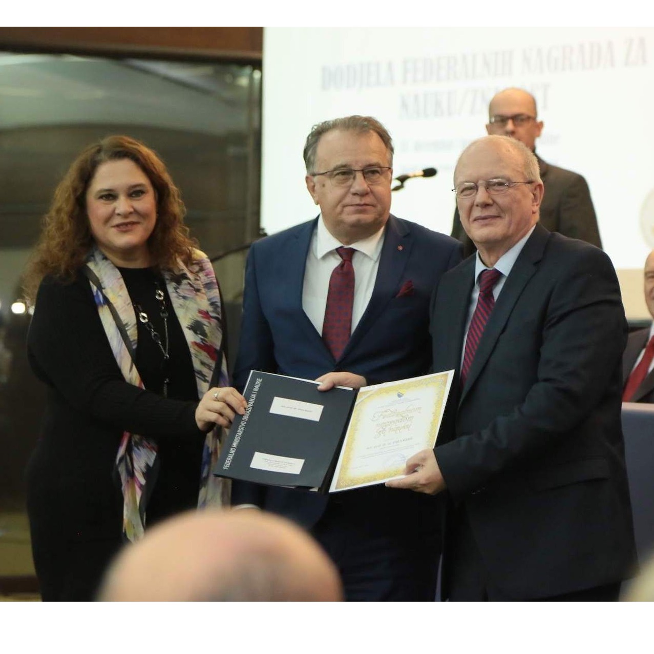 Akademiku Enesu Kariću dodijeljena federalna nagrada za nauku za 2023. godinu