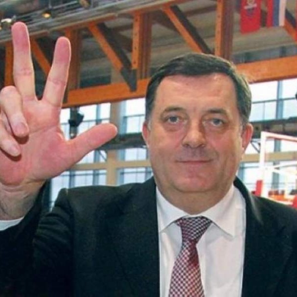 Bursać: Dodik između zatvora i lažnog zakona o imunitetu