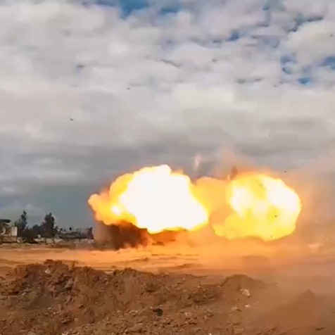 Al-Qassam napada izraelske vojnike i vojna vozila u Khan Younisu (Video)