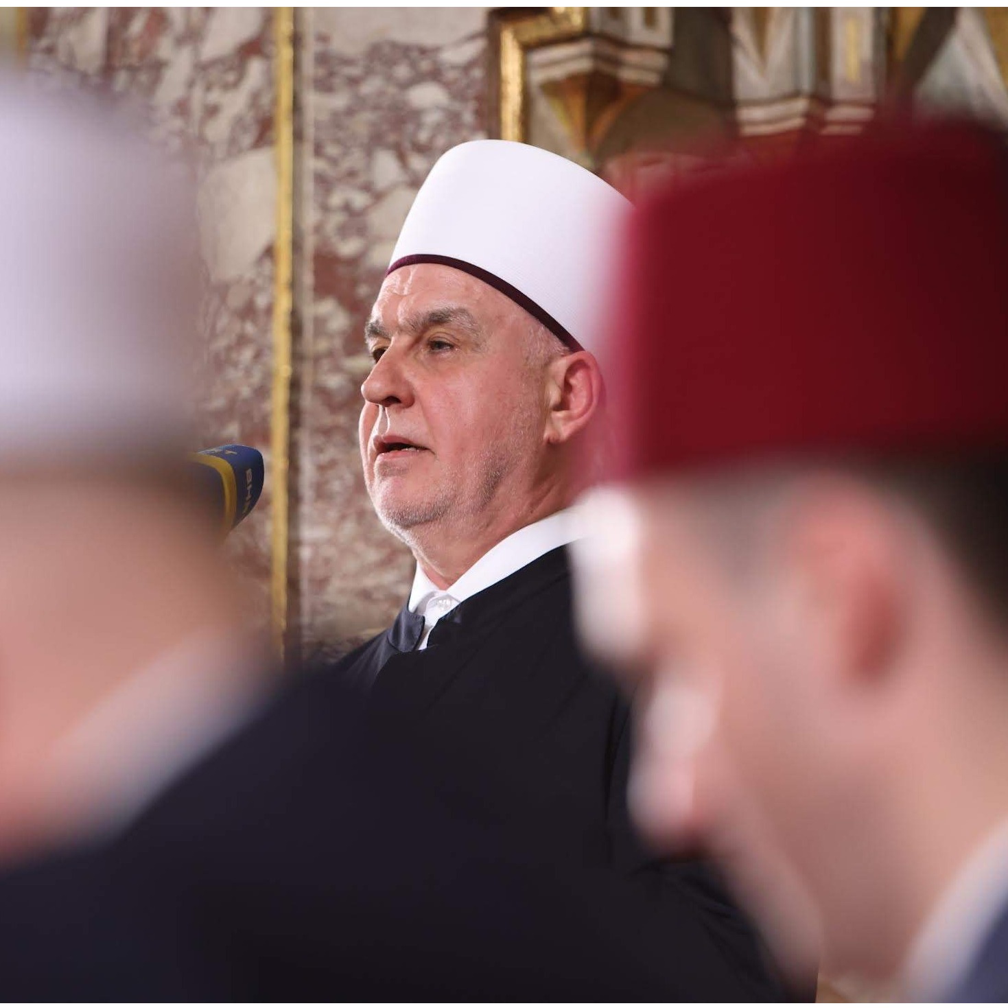 Reisul-ulema: U ovoj blagoslovljenoj noći pozivam da se vratimo Pravom putu