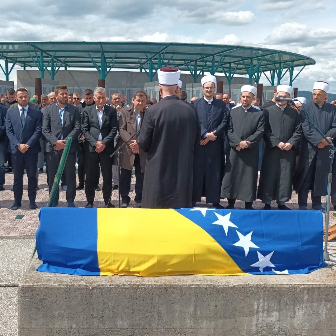 U Vlasenici klanjana 20. kolektivna dženaza
