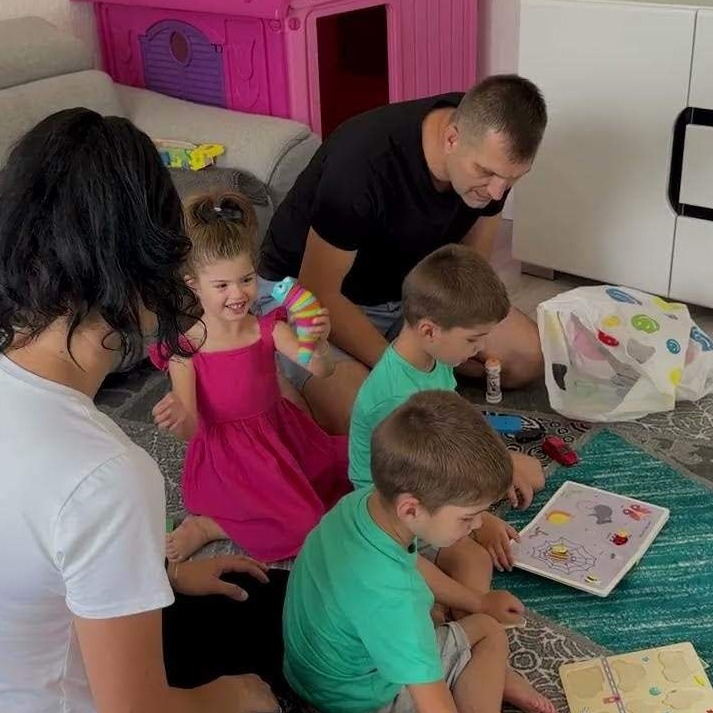 Zašto su 'tri plus' porodice finansijski minus za vlast Federacije BiH?! (Video)