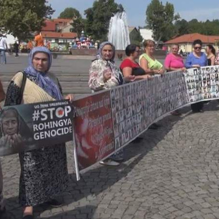 Protestna šetnja srebreničkih majki u Tuzli-Tragedija još nije završena (Video)
