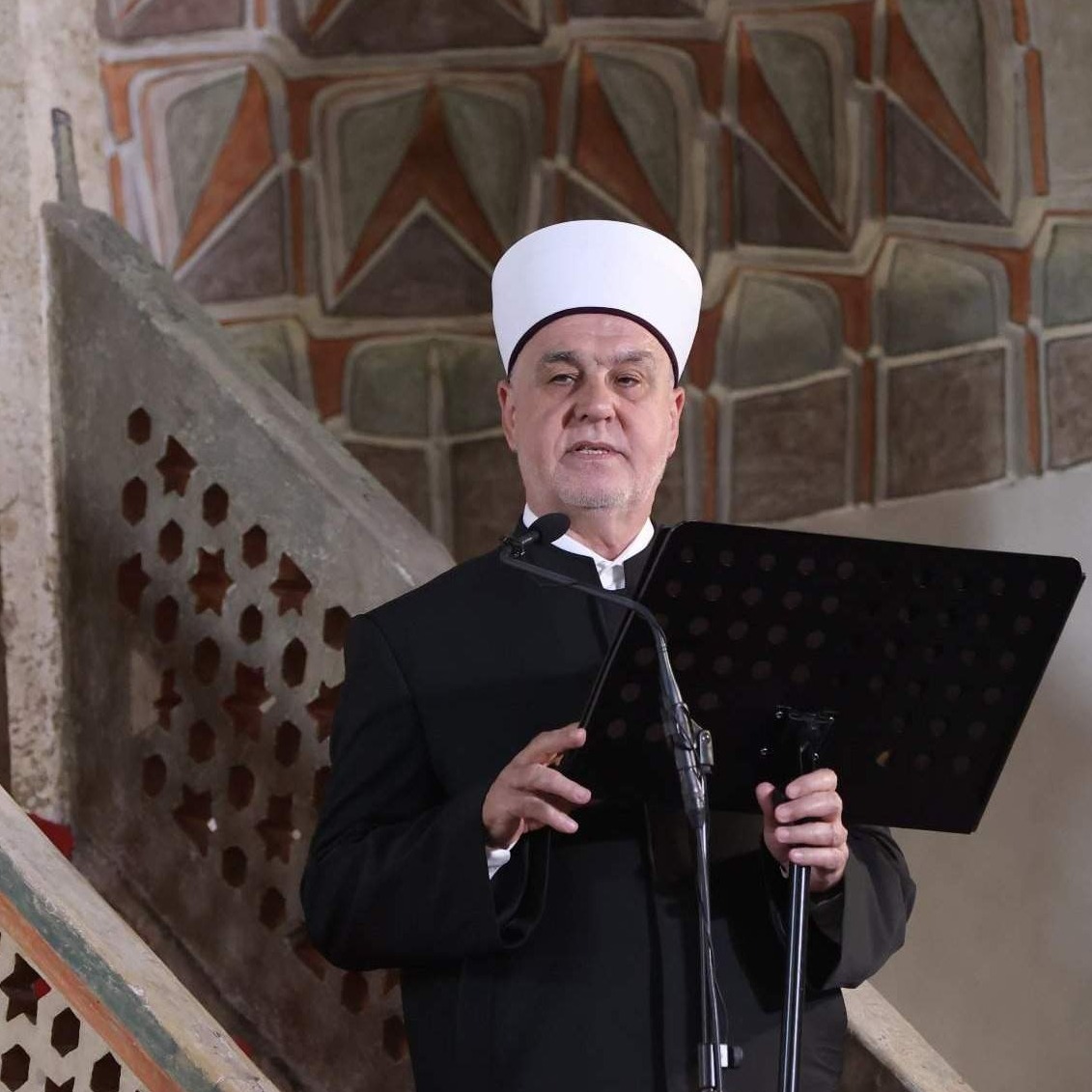 Bajramska hutba reisa Kavazovića: Zaustavite prolijevanje krvi nevinih ljudi, djece i starih