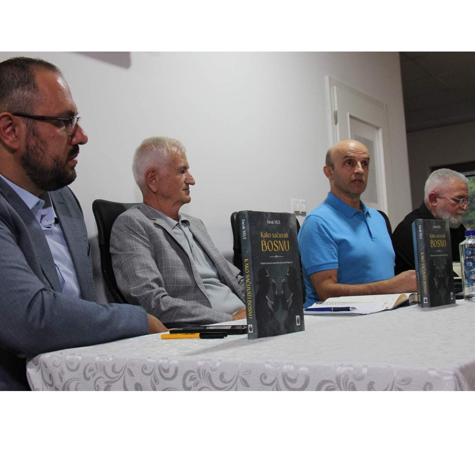Dani Ajvatovice: U Gornjem Vakufu predstavljena knjiga "Kako sačuvati Bosnu"