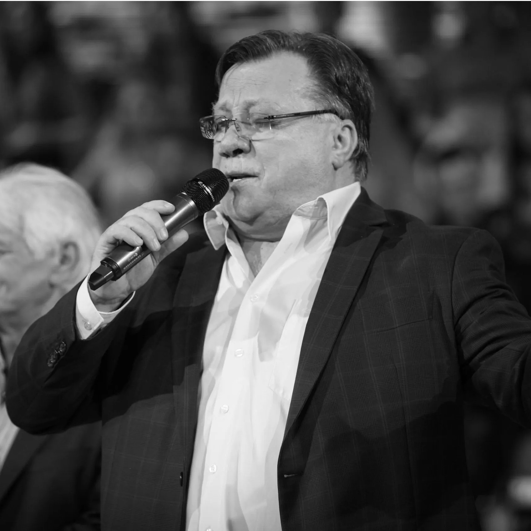 Asmir Kujović: Sama duša Bosne pjelava  je njegovim glasom