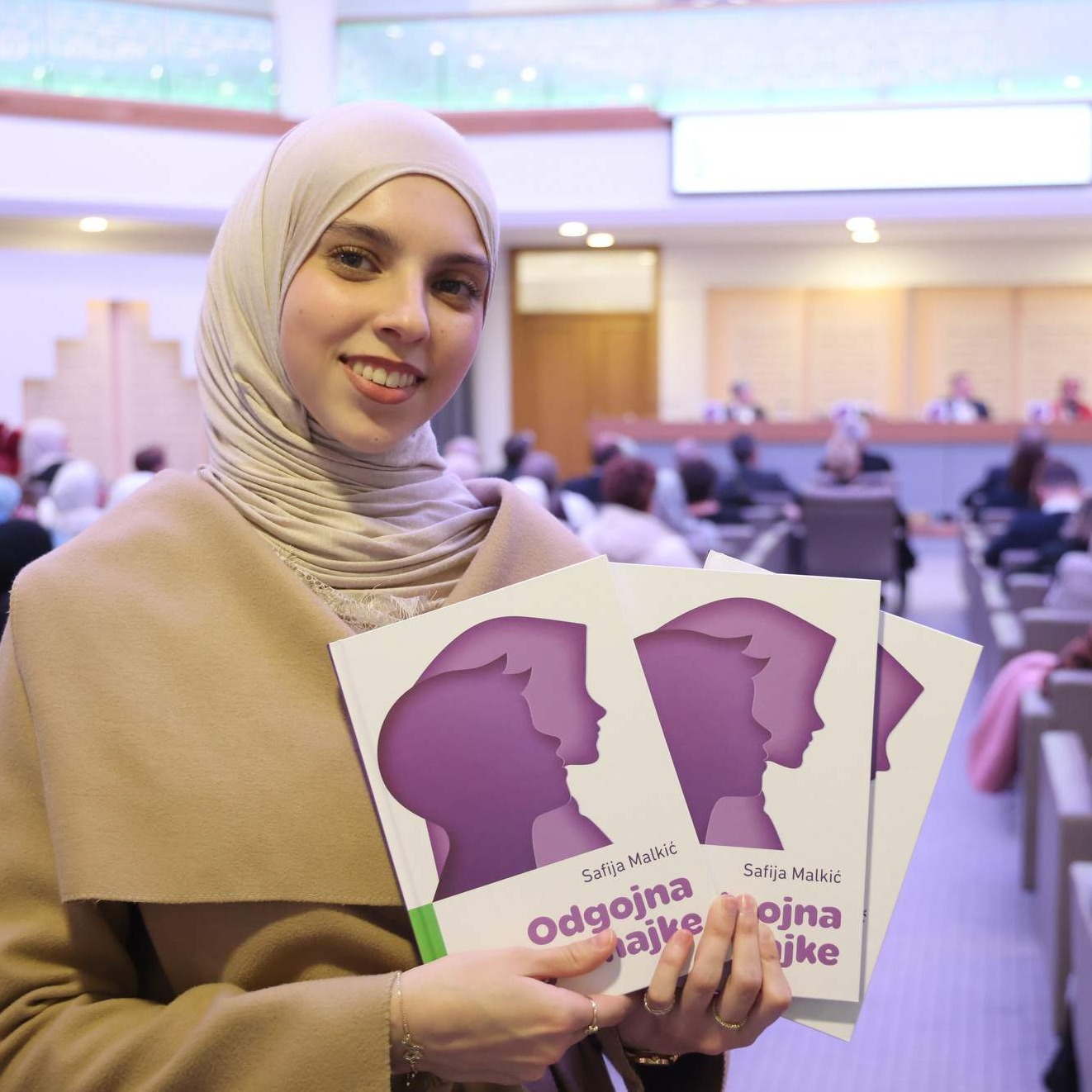 Predstavljena knjiga dr. Safije Malkić: D "Muslimanka, žena i majka"