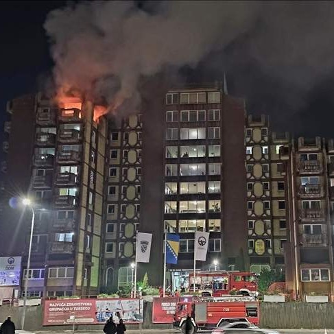 U požaru u tuzlanskom domu penzionera stradalo 10 osoba