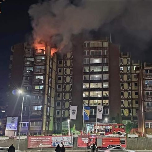 Bosna i Hercegovina noćas nije gorjela slučajno. Ona gori – planski...