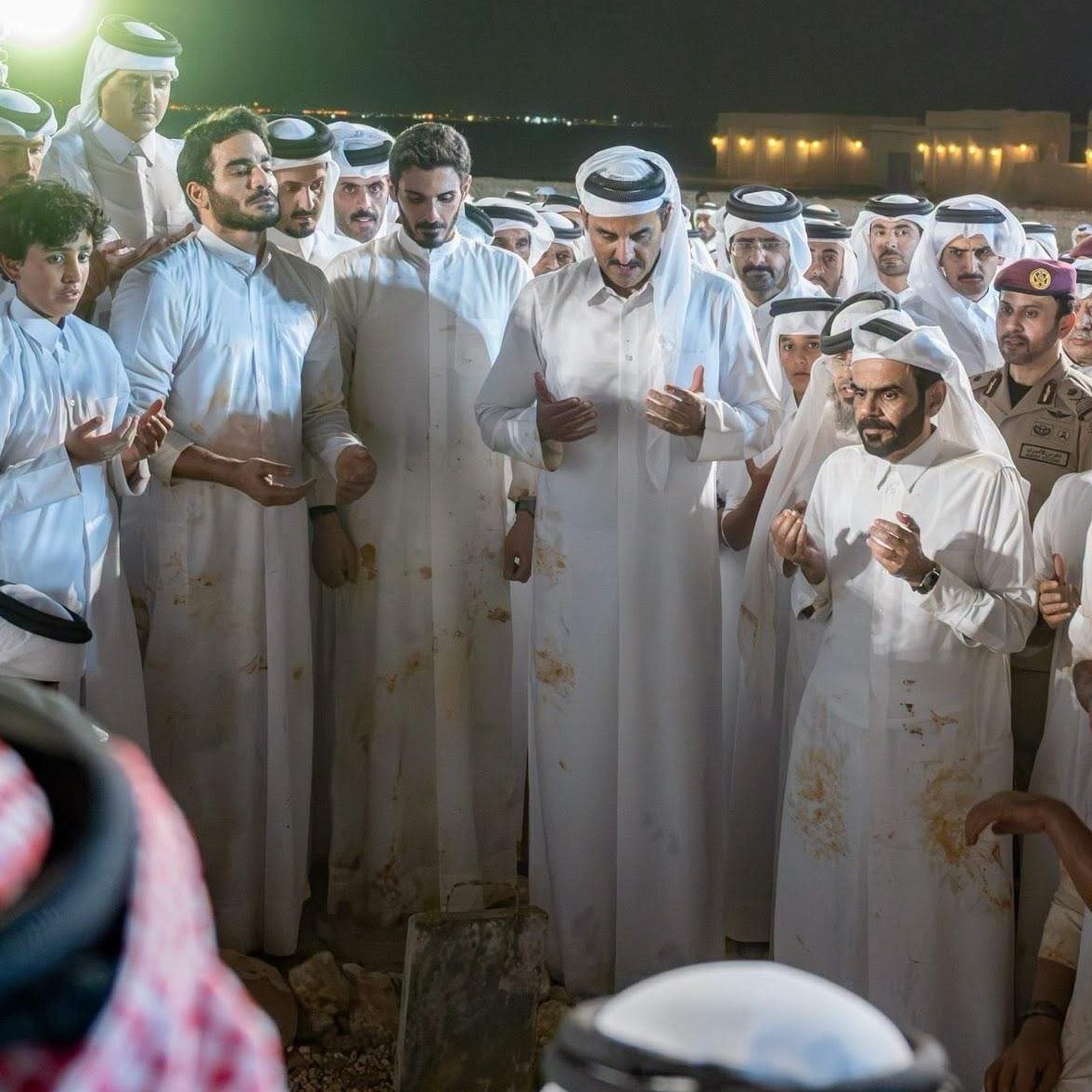 Obavljen posljednji ispraćaj šejha Hamada bin Khalife al-Thanija, u Dohu pristižu svjetski lideri (Video)