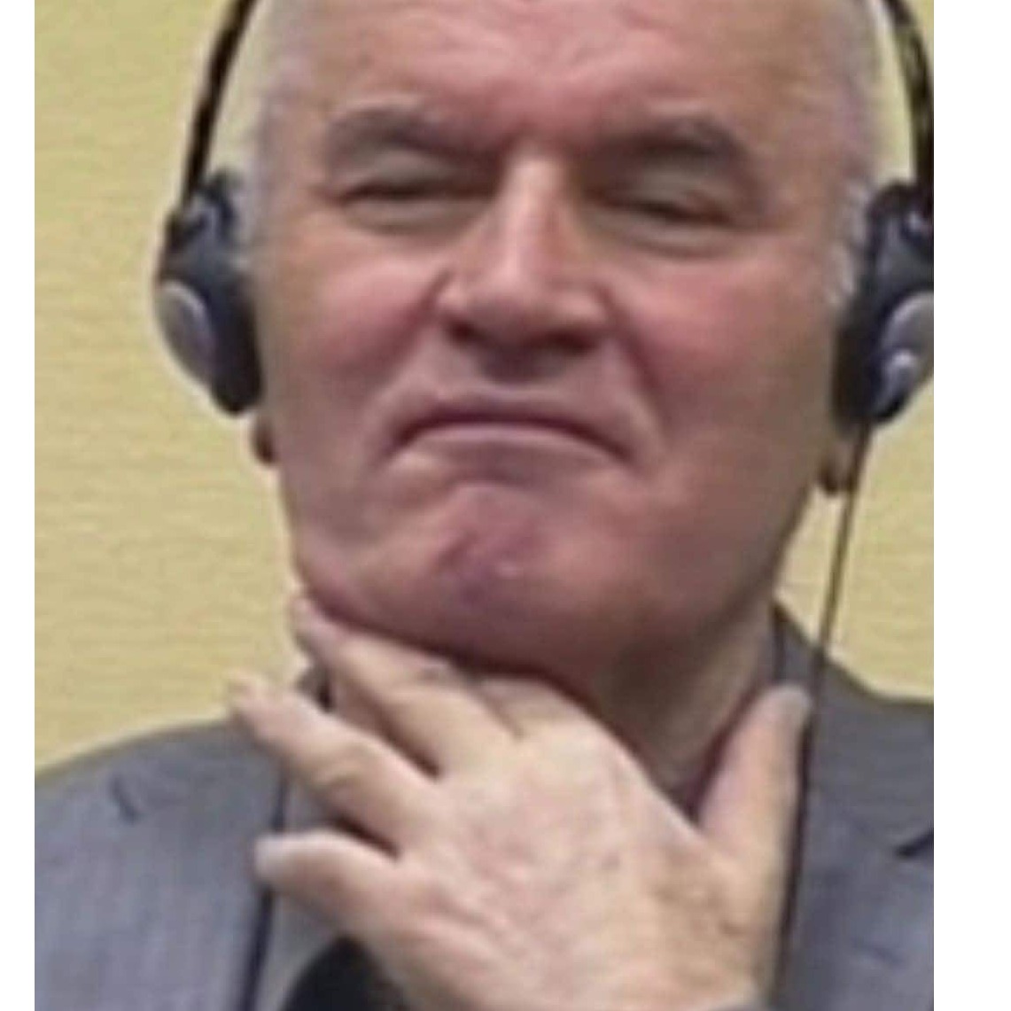 Dragan Bursać: "Teška ti crna zemlja, Ratko Mladiću!"