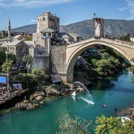 Carlton i Hunt pobjednici Red Bull Clif Diving natjecanja u Mostaru