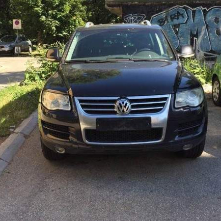 Turskom diplomati ukradene s vozila diplomatske registarske oznake 