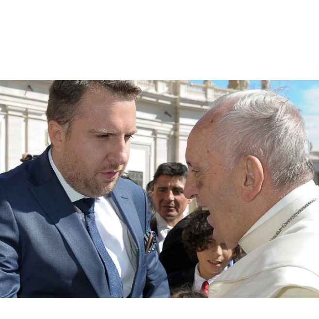 Delegacija Grada Sarajeva u posjeti Vatikanu: Papa Franjo moli za BiH