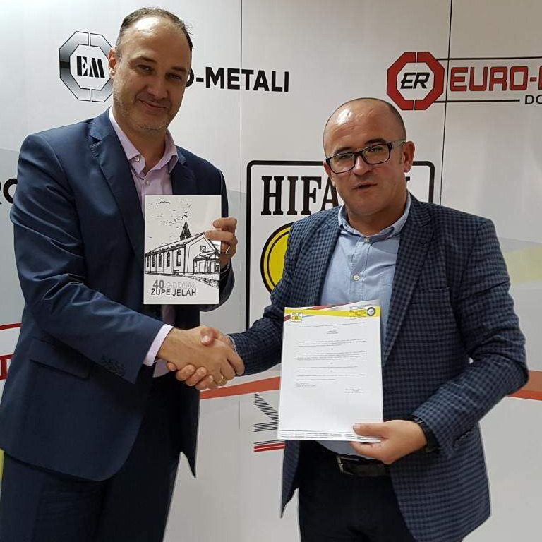 HIFA OIL pomaže izgradnju dvorane Katoličke župe u Jelahu