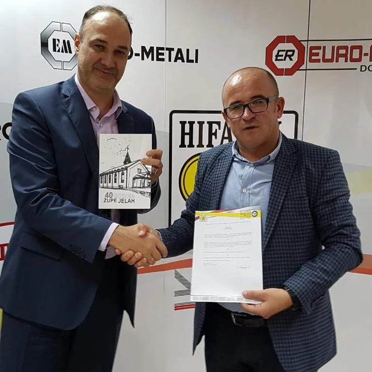 HIFA OIL pomaže izgradnju dvorane Katoličke župe u Jelahu