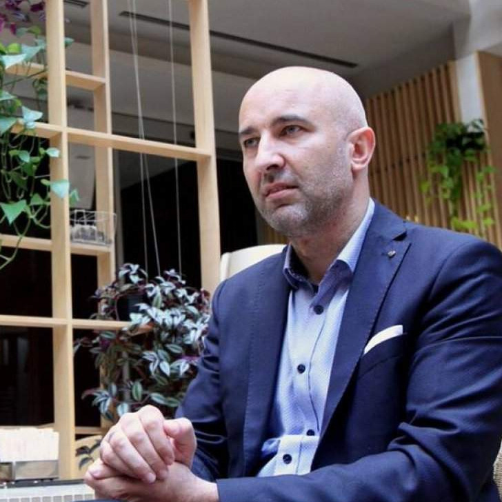 Armin Kržalić za INS: Visoki predstavnik ne bi trebao samo pisati saopćenja, on mora da štiti Dayton