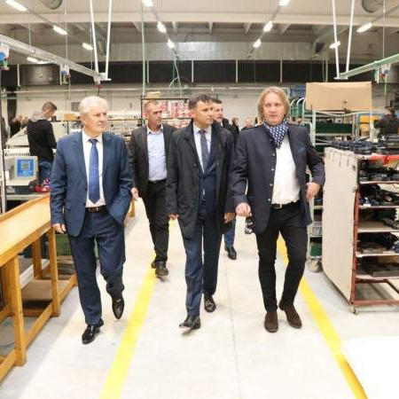 Novi Travnik: Svečano otvoren pogona švedske fabrike 'Kavat' (Foto)