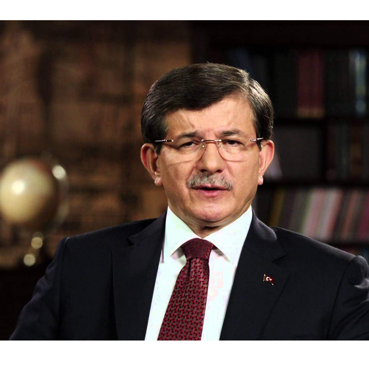 Ahmet Davutoğlu danas promovira knjigu u Sarajevu