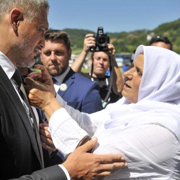 Jovanović: Grijeh sa Srbije i mog naroda  11. Jula se skida tišinom pred nišanima u Potočarima...