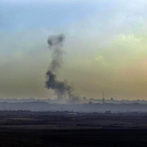 Izraelski avioni i artiljerija bombardirali Pojas Gaze