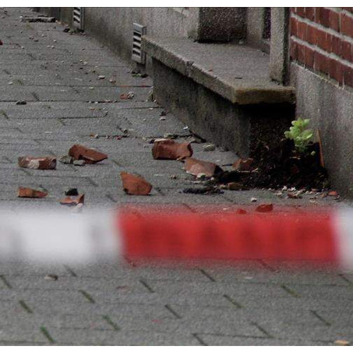 Ispred džamije u Amsterdamu ostavljena lutka bez glave