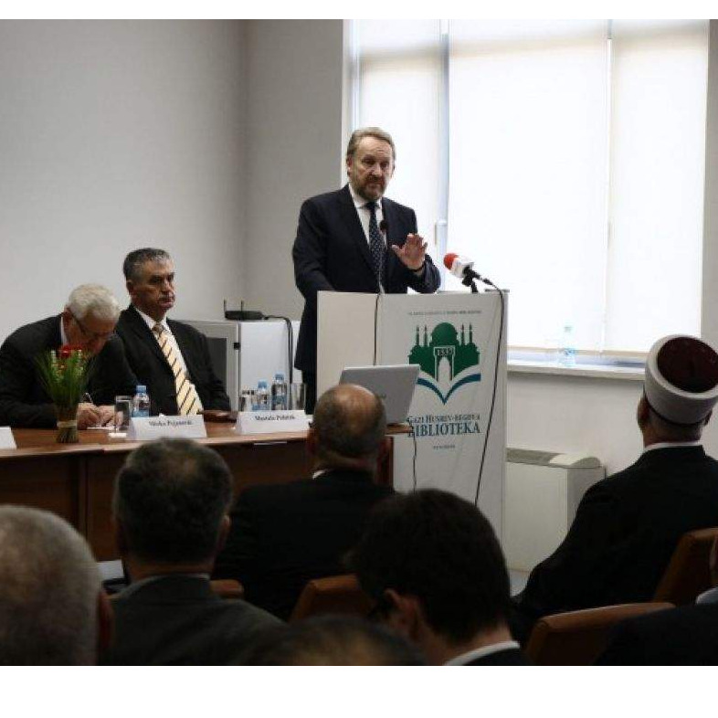 Izetbegović: Odbraniti istinu o našoj borbi