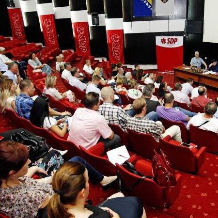 SDP: Čovića ne zanimaju Hrvati, nego samo politička i tajkunska elita