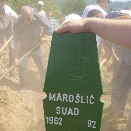 Prijedor: Obavljena džanaza za 23 svirepo ubijene bošnjačke žrtve