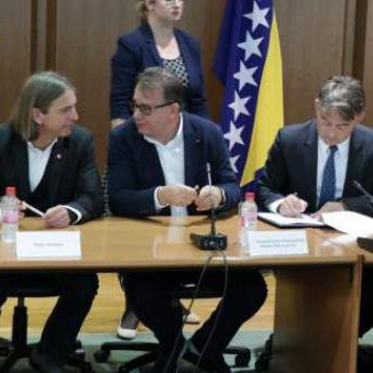 Predstavnici stranaka potpisali Protokol za fer i poštene izbore 