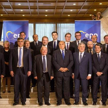 Izetbegović predvodi bh. delegaciju na Samitu EU: Evropa šalje poruku Rusiji